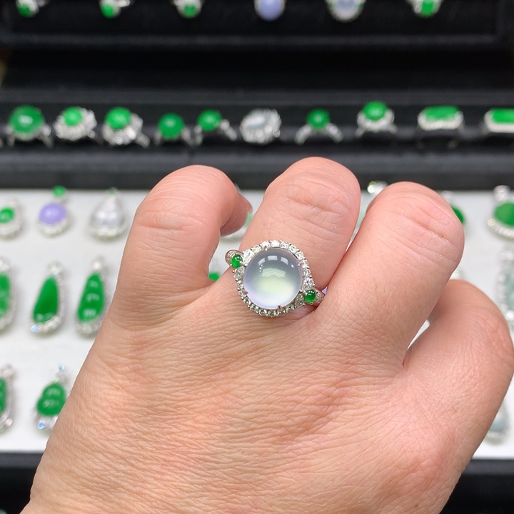 翡翠吊坠(不含链)18K金镶嵌