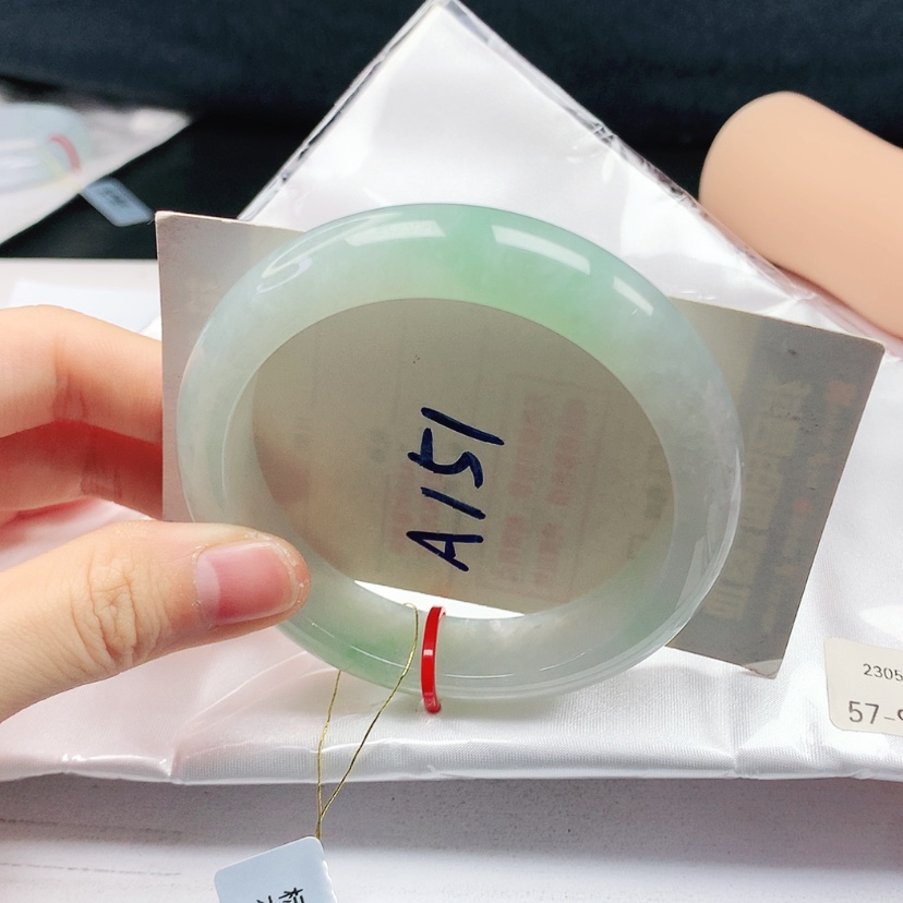 【闪购商品】翡翠手镯未镶嵌天然缅甸a货手镯57