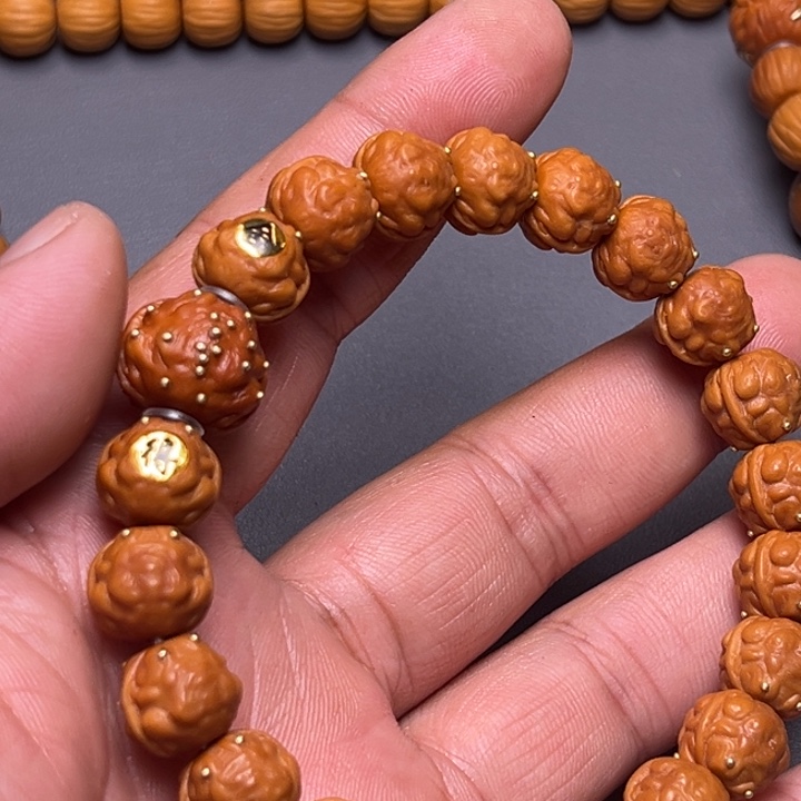 猴头核桃吊坠金蟾