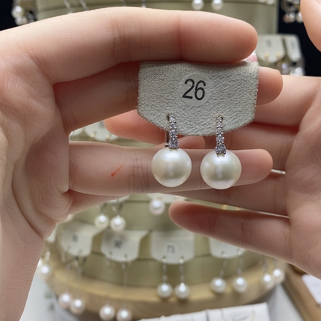 银S925镶嵌耳饰淡水珍珠