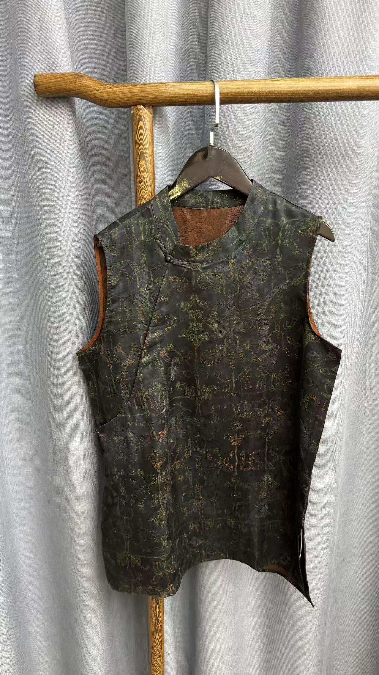 2025夏季新款时尚简约新中式桑蚕丝奥黛提花上衣女Y029