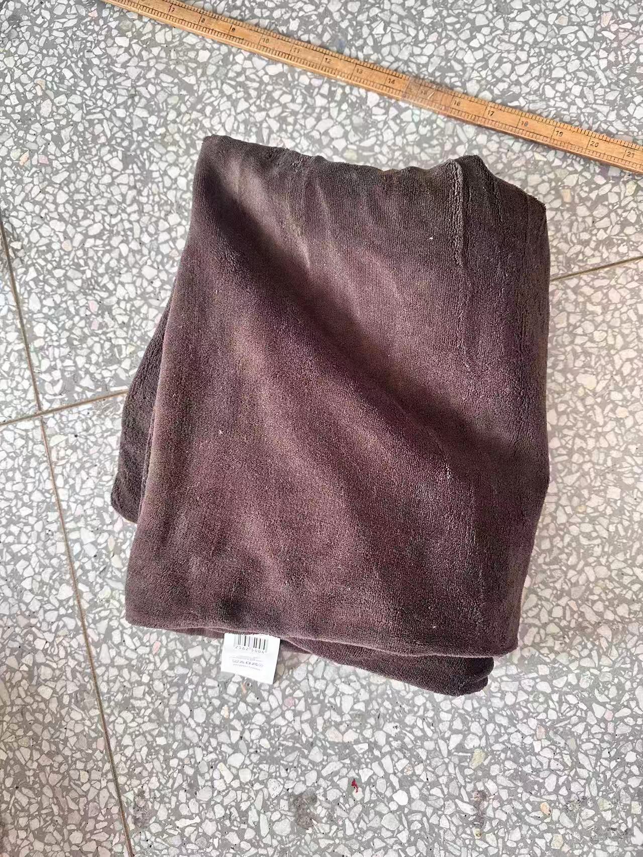 《兵哥外贸》3楼75×130棕色法兰绒里面无纺布无拉链大枕套 发一个