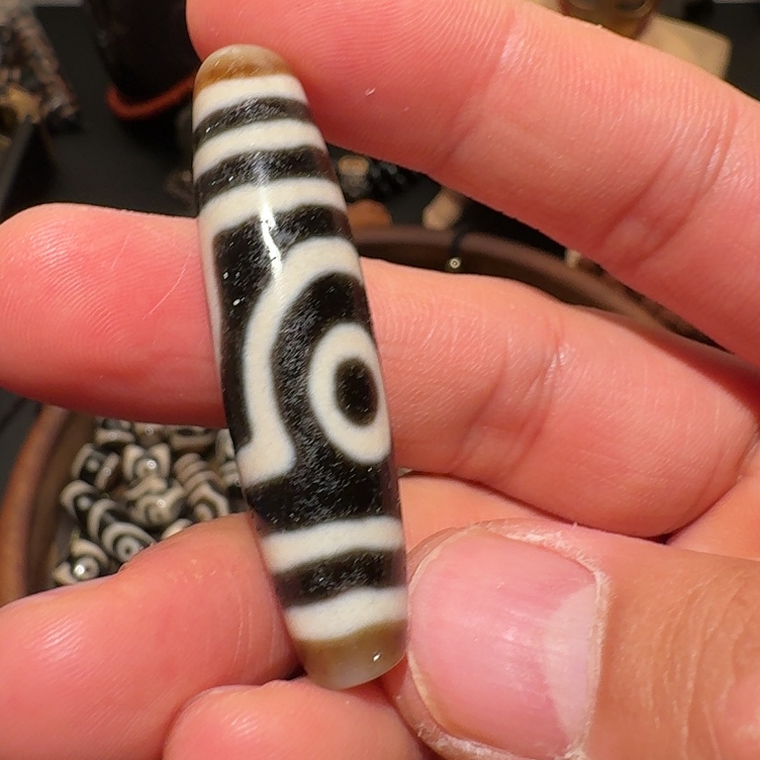 上肯老超50.8两眼大珠