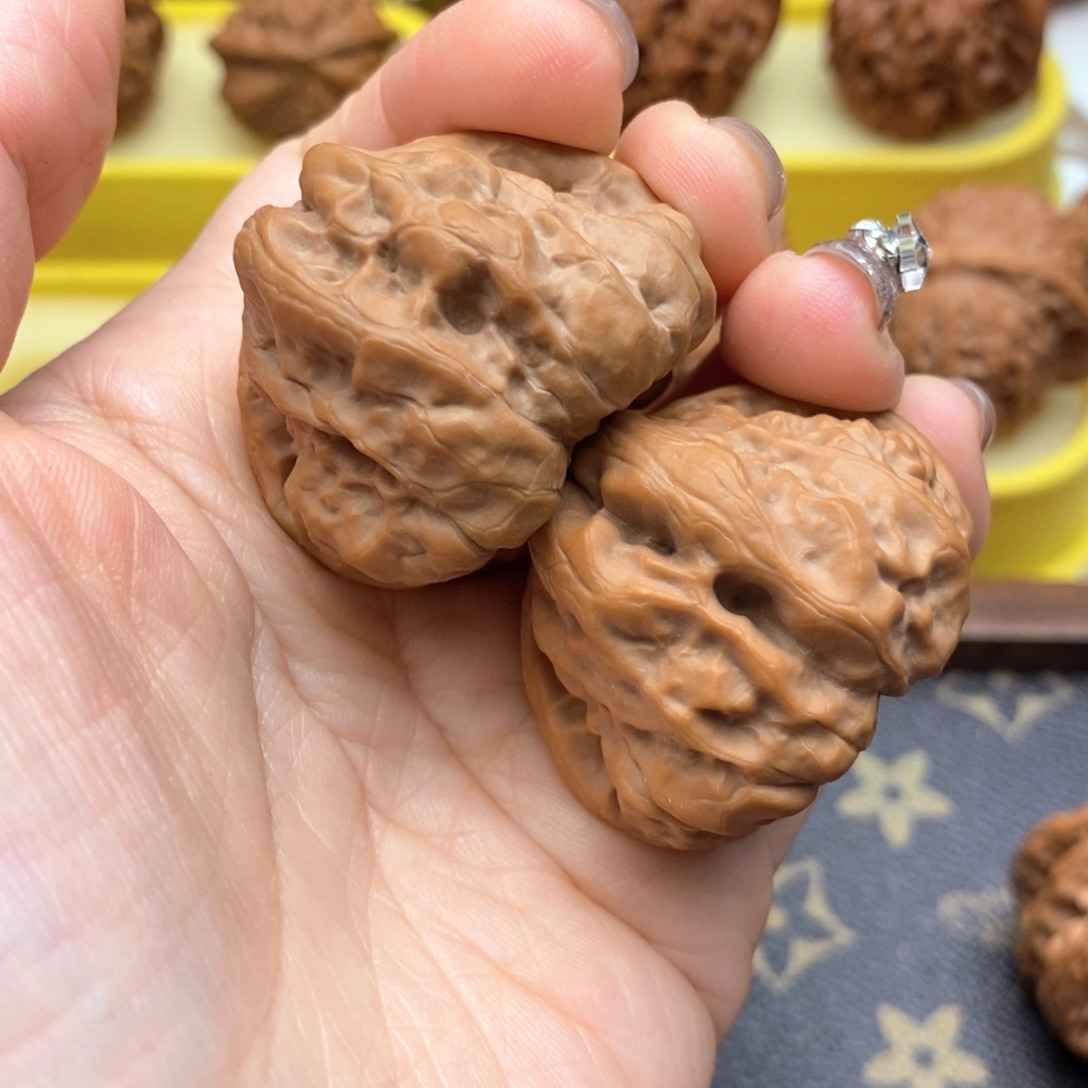 文玩核桃把件238号三角蛤蟆