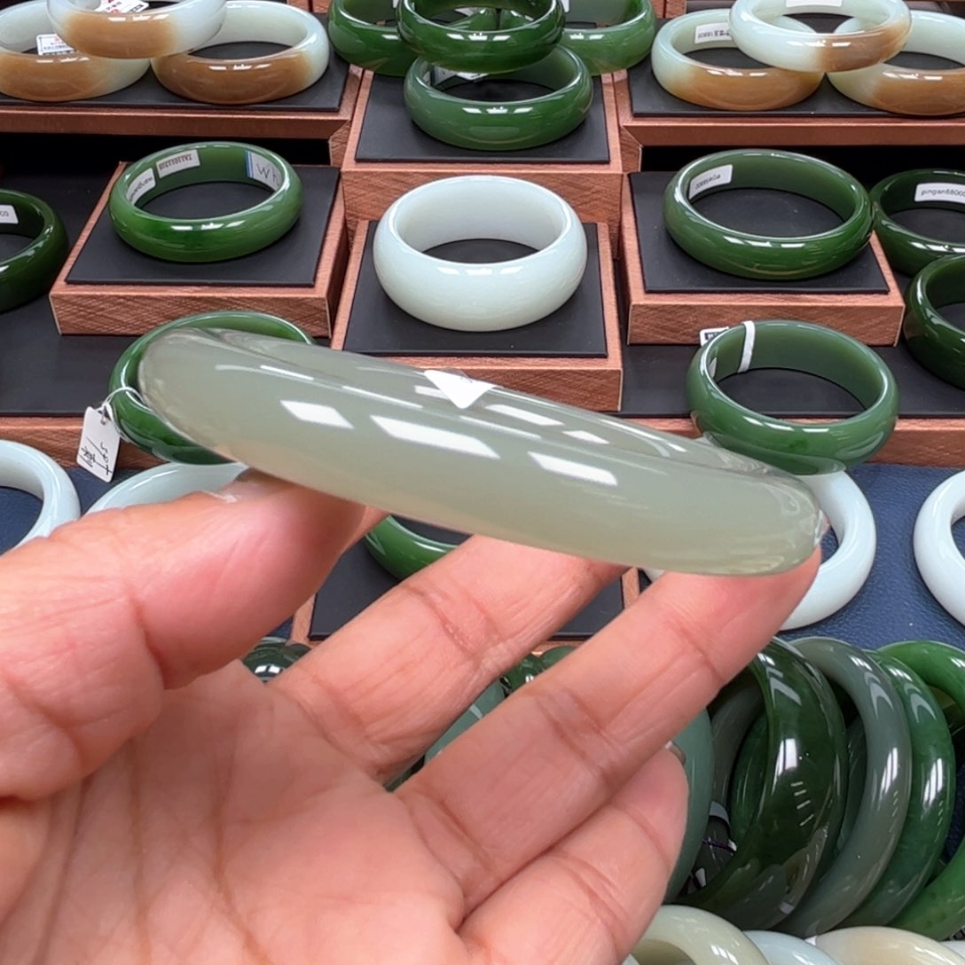 未镶嵌手镯和田玉5859