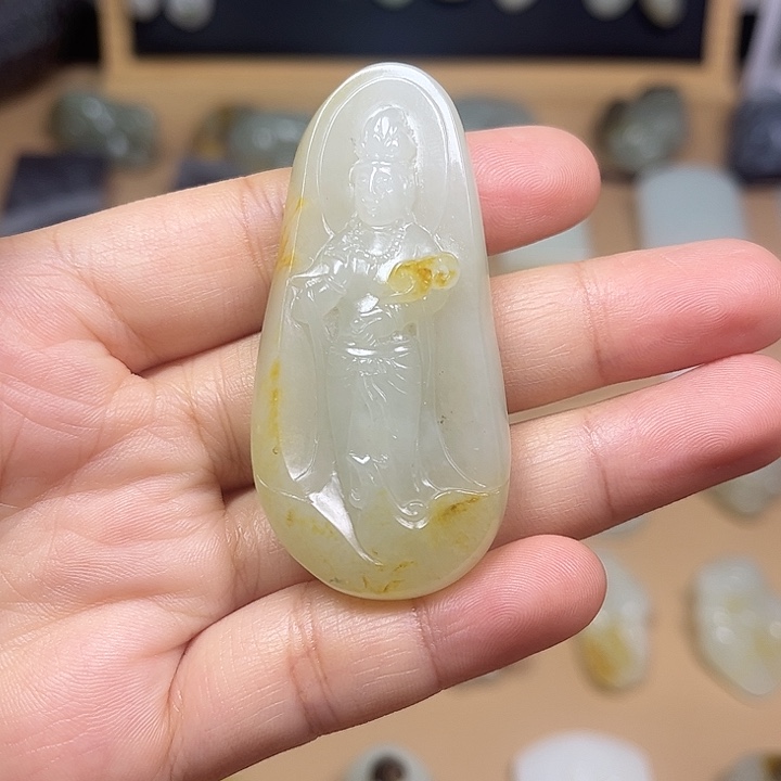 和田玉未镶嵌颈饰