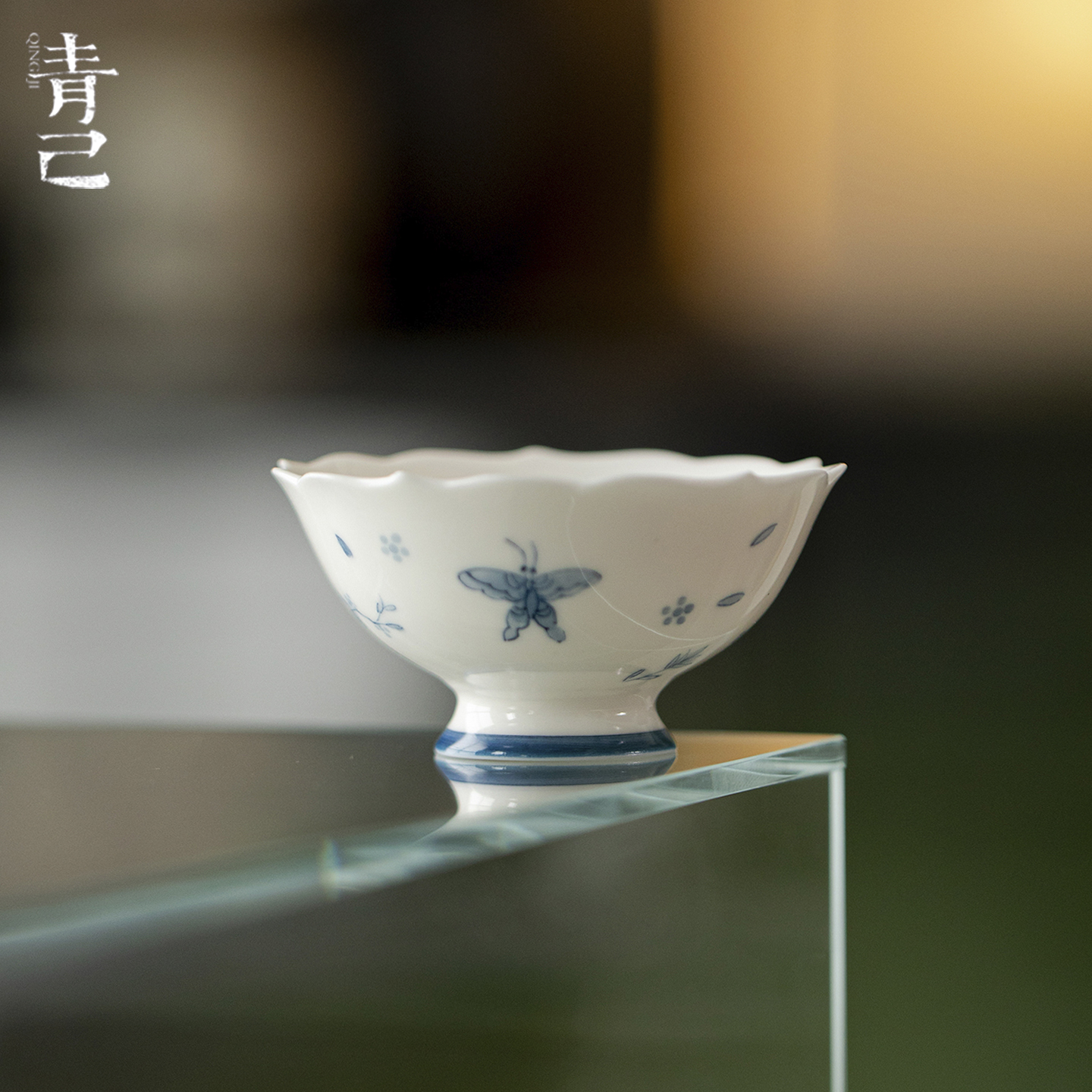 青己玉泥白瓷繁花绕蝶棱花高足茶杯功夫茶具家用陶瓷品茗杯单杯