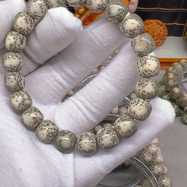 星月菩提手串11双留白