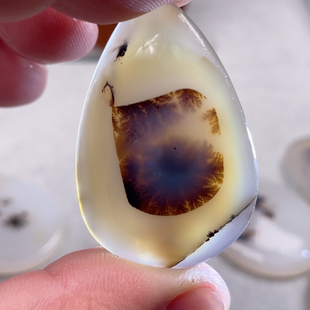 【闪购商品】玛瑙/玉髓颈饰合金