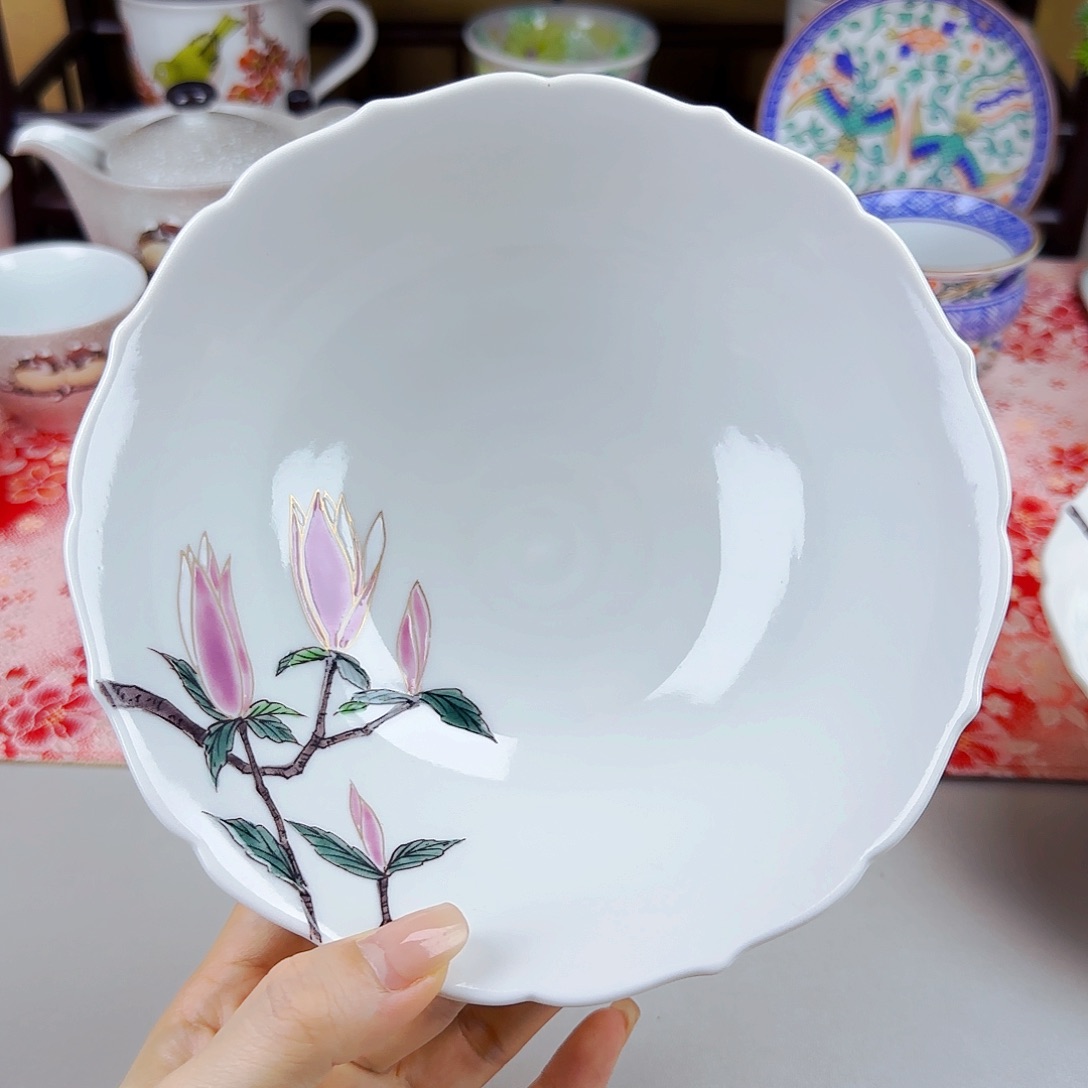 他家茶具瓷器真美！