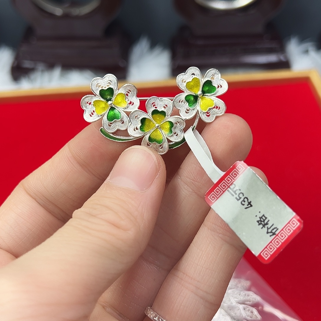 足银足银手工法郎胸针