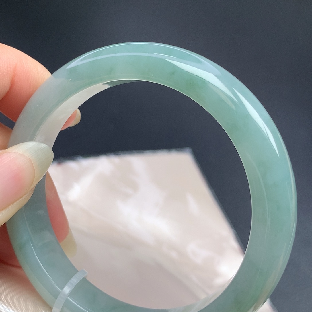 翡翠未镶嵌手镯55.6圈口