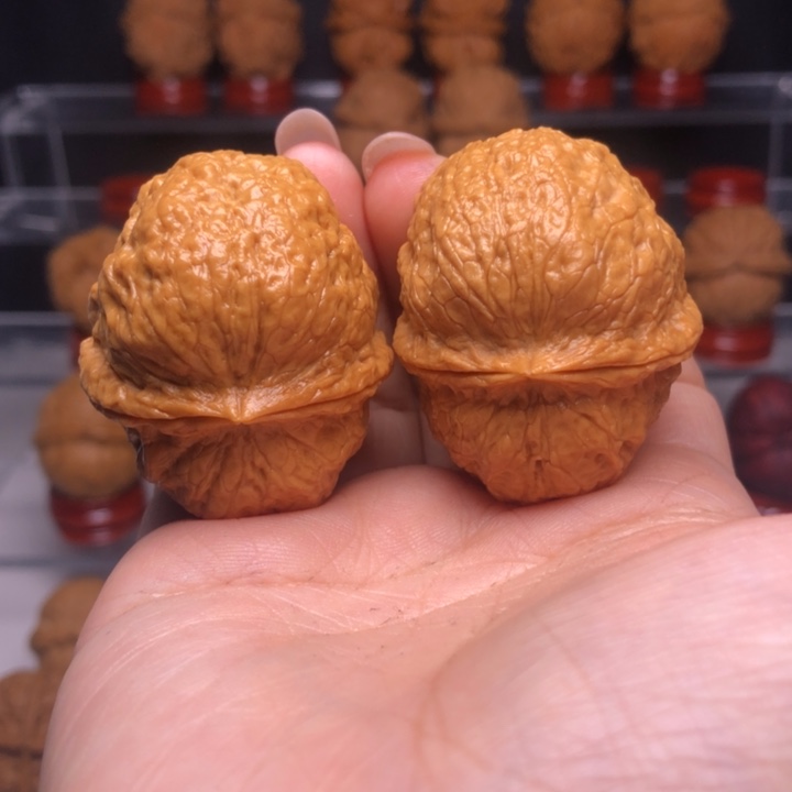 文玩核桃吊坠1****岛28状元令元宝