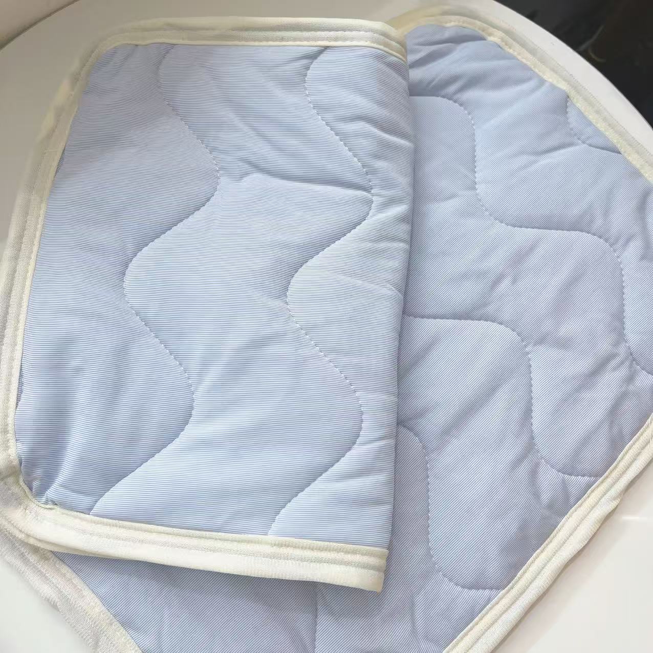 日单尾货 凉感细条纹 枕垫/坐垫