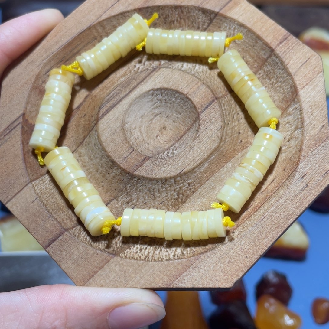 定制蜜蜡未镶嵌隔片手串