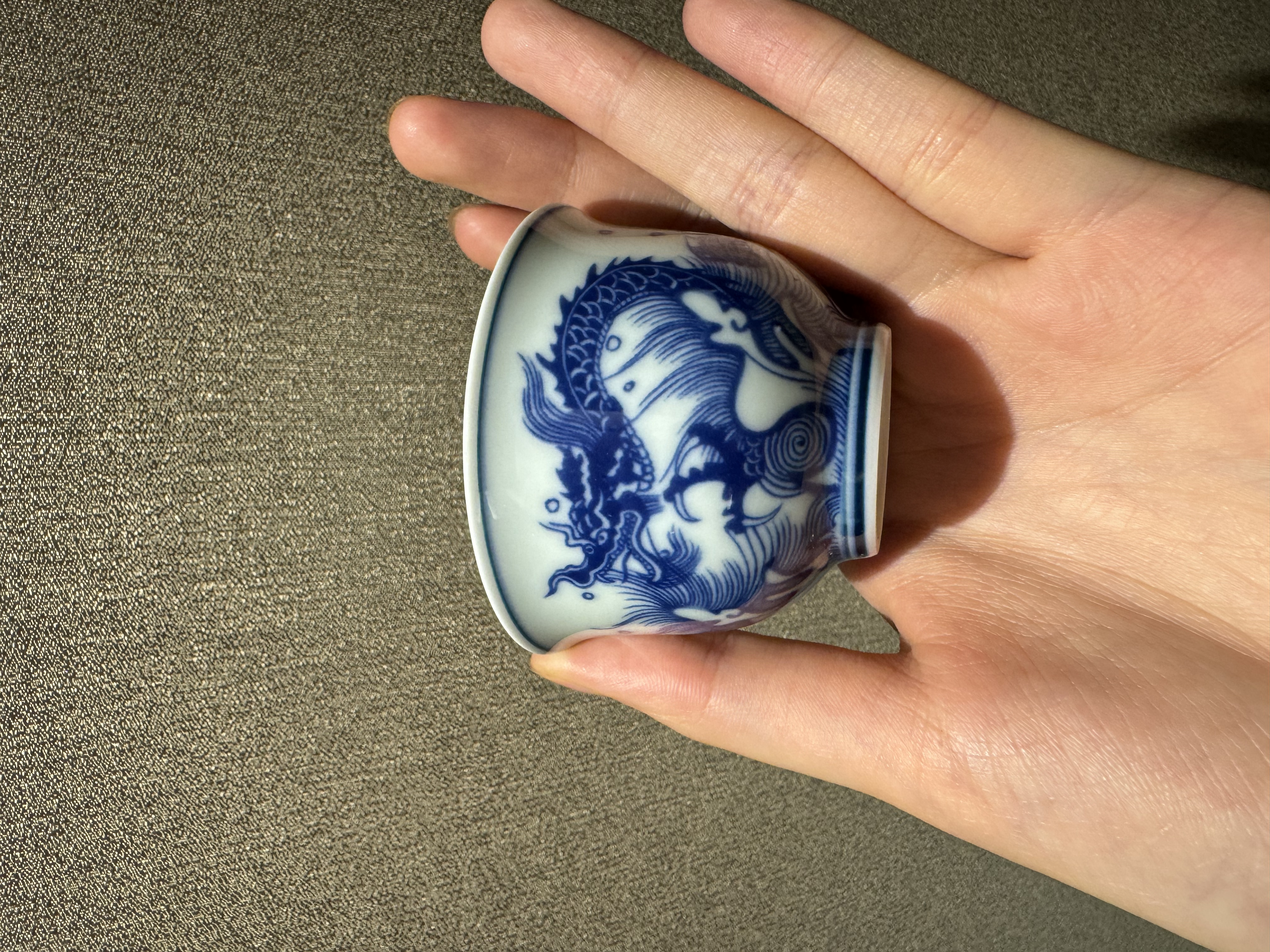 景德镇釉下青花鱼化龙主人杯容量80ml