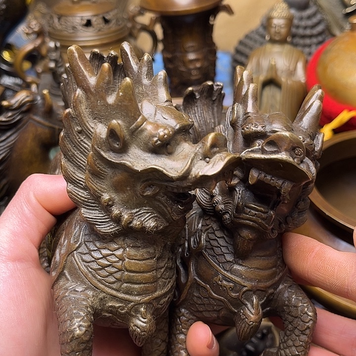 精美铜器批发档口