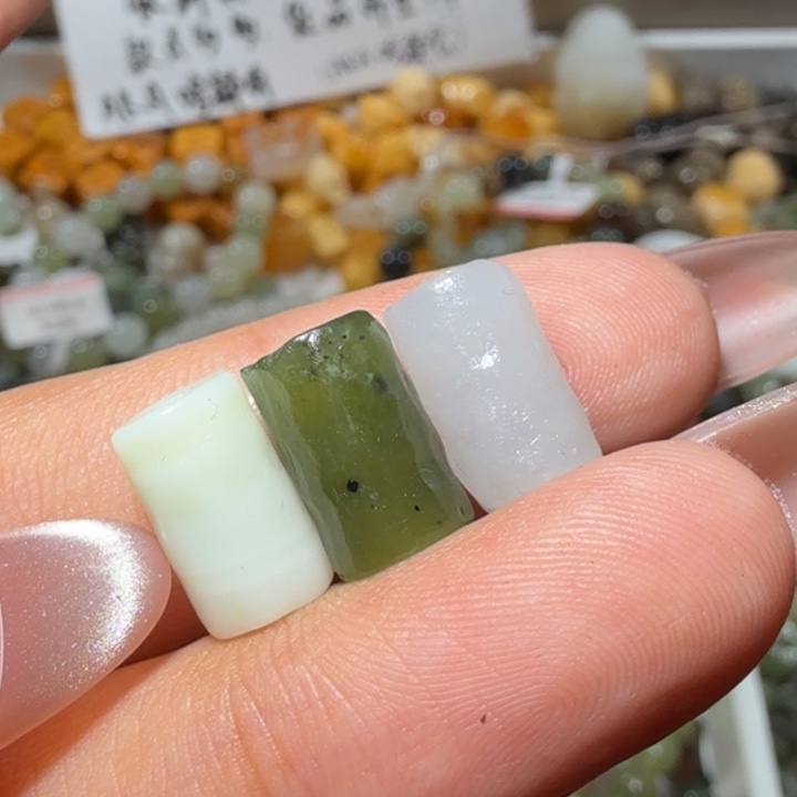 和田玉未镶嵌珠宝半成品