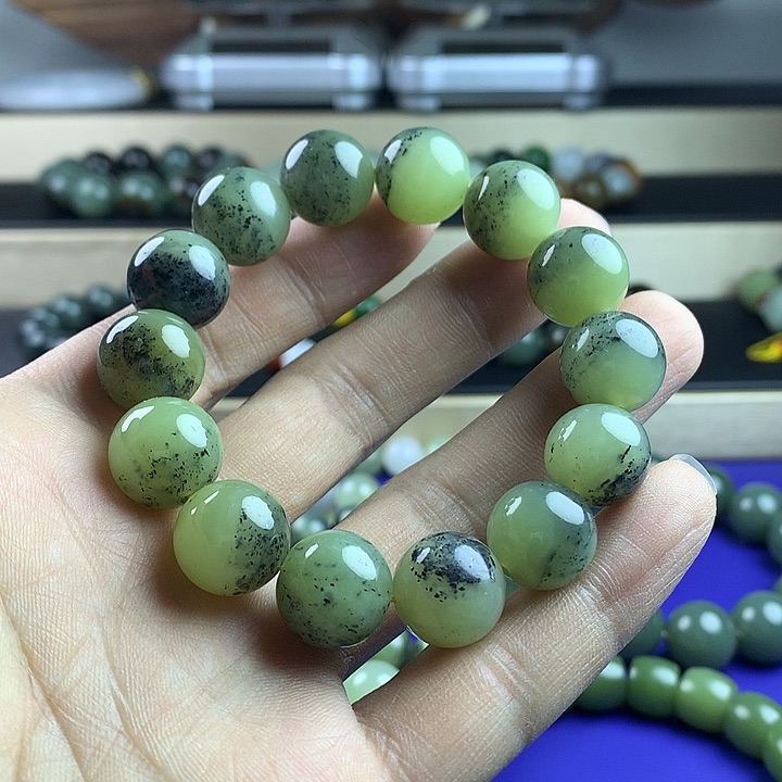 和田玉手串未镶嵌