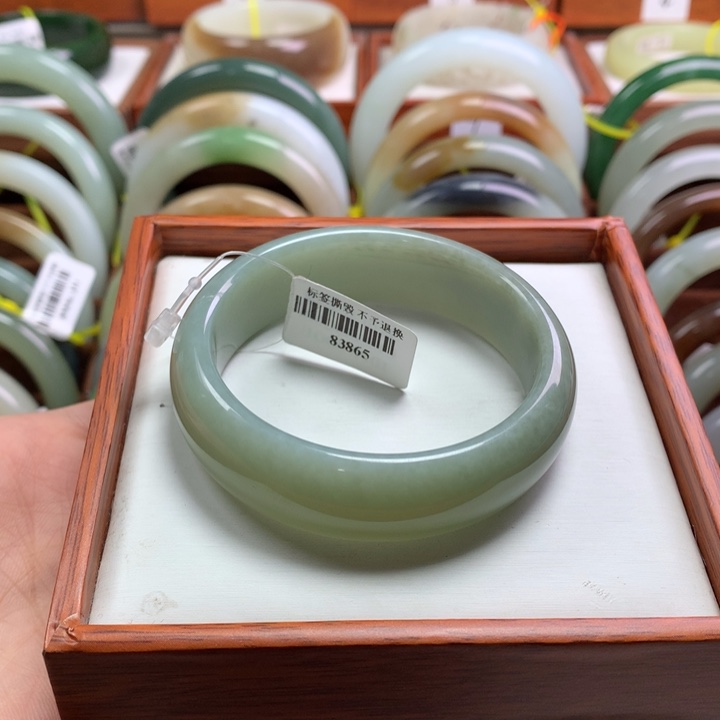 和田玉手镯未镶嵌52/53