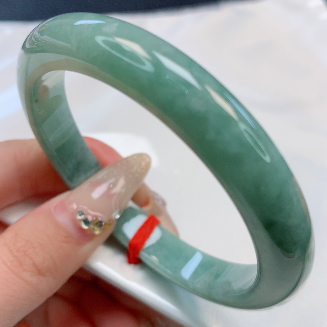 【闪购商品】翡翠手镯未镶嵌57圈