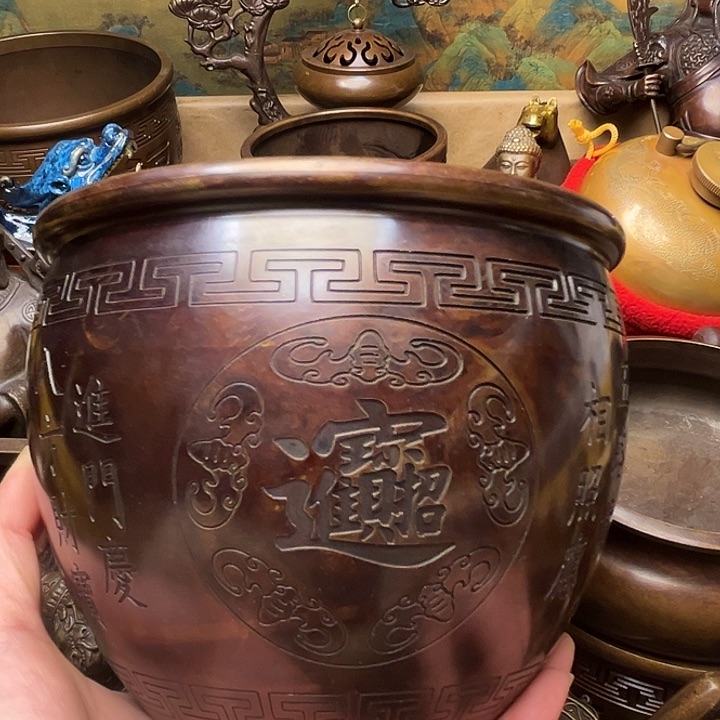 精美铜器批发档口