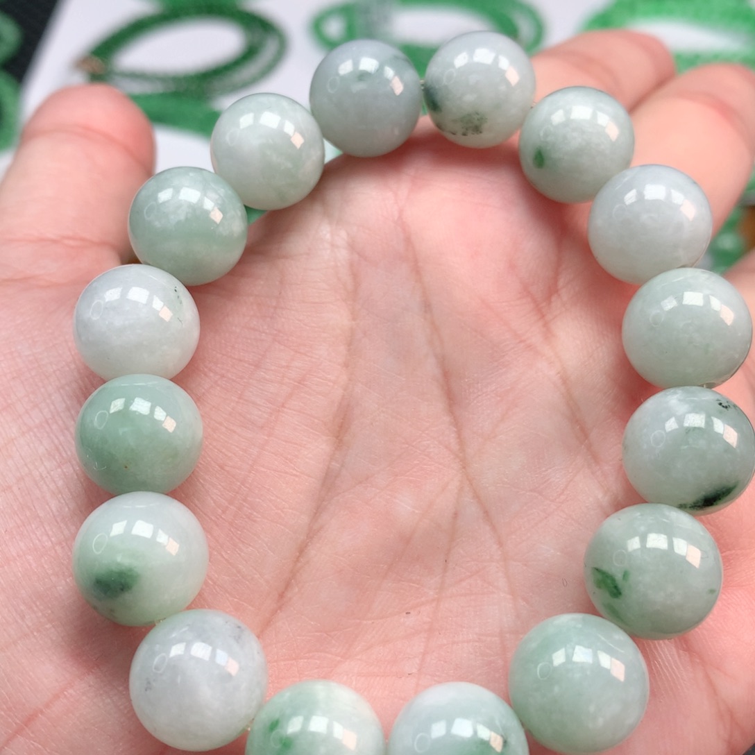 翡翠手链未镶嵌翡翠