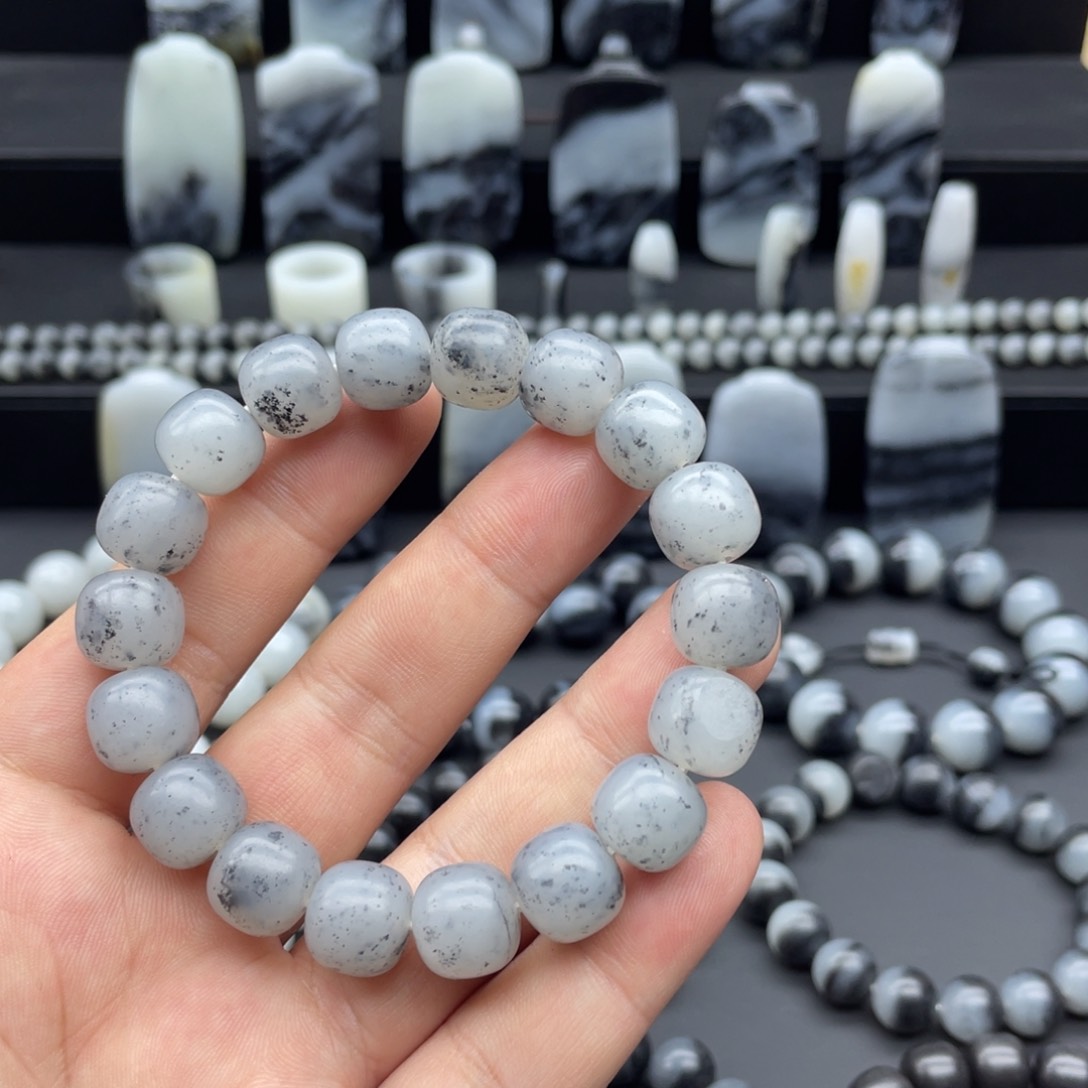 和田玉手串未镶嵌