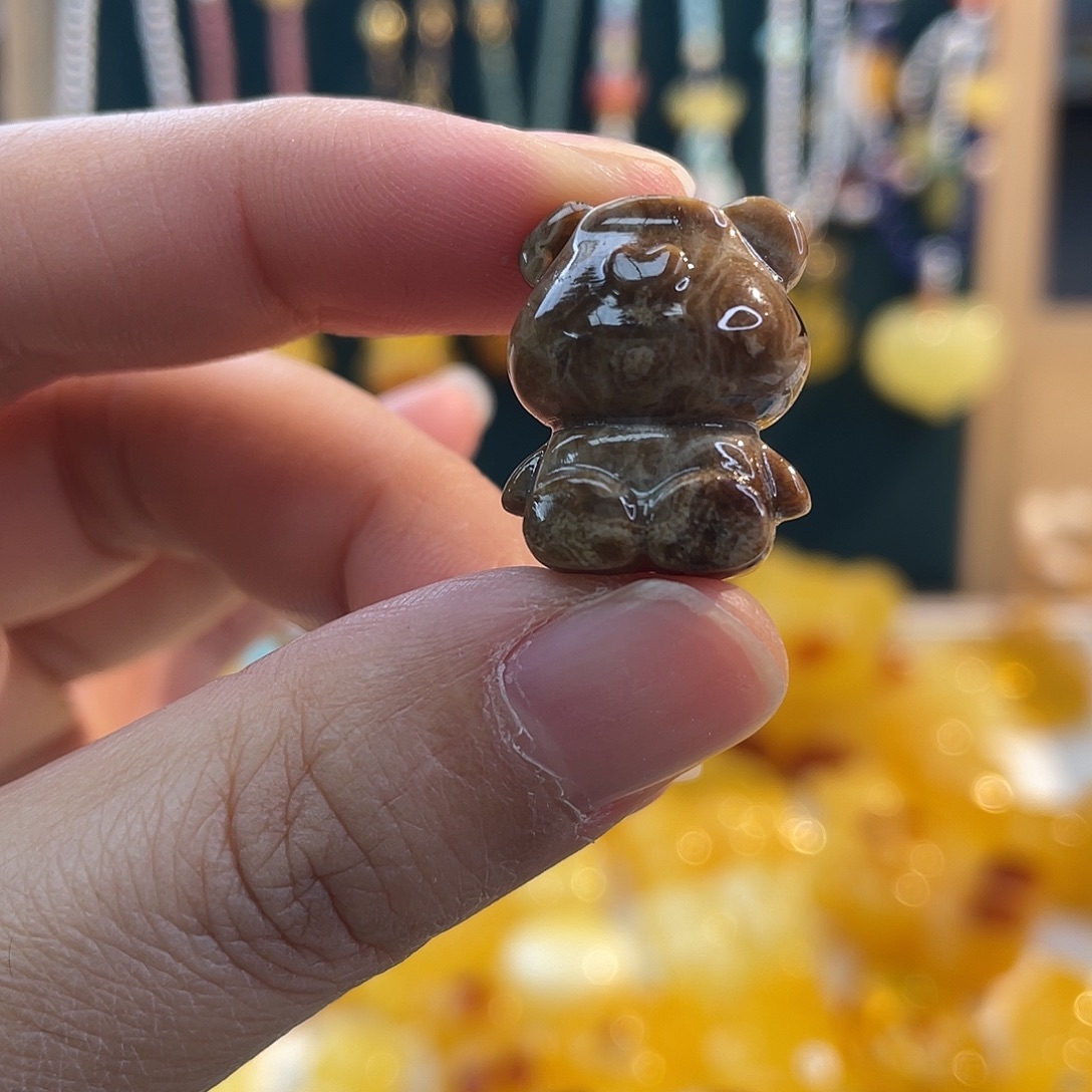 琥珀未镶嵌裸石吊坠