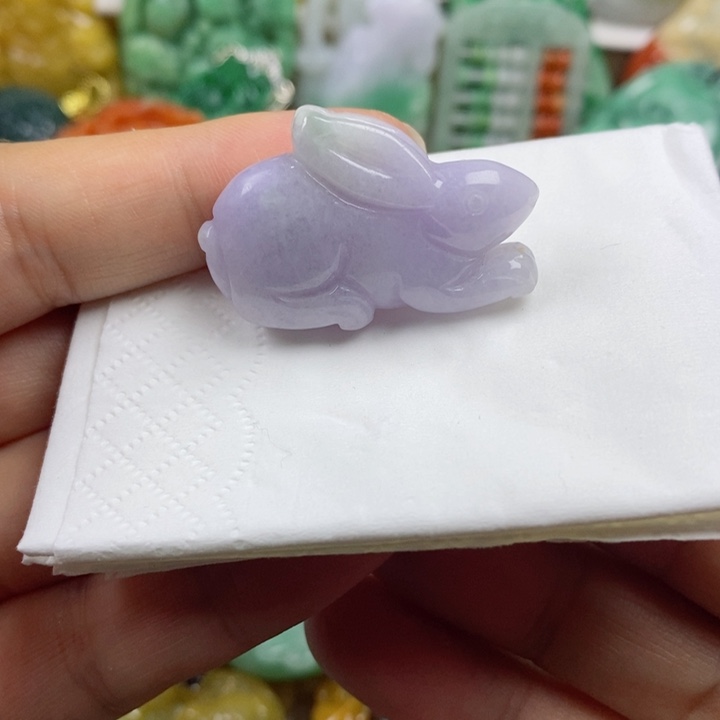 翡翠吊坠(赠链)未镶嵌