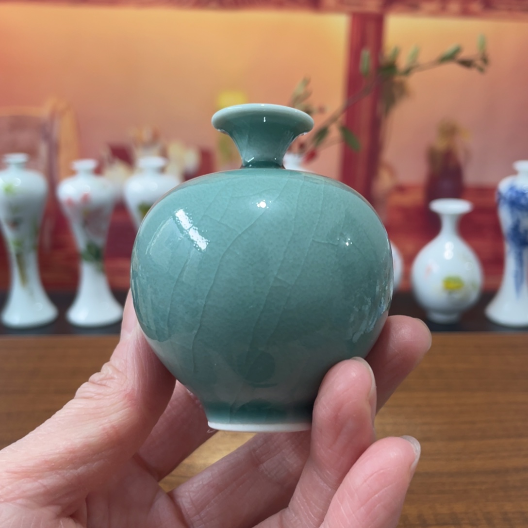 陶瓷景德镇小花瓶等着你