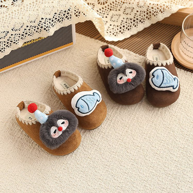 【小鱼儿】韩版儿童小众慵懒风勃肯拖鞋冬季加绒包头外穿棉拖鞋