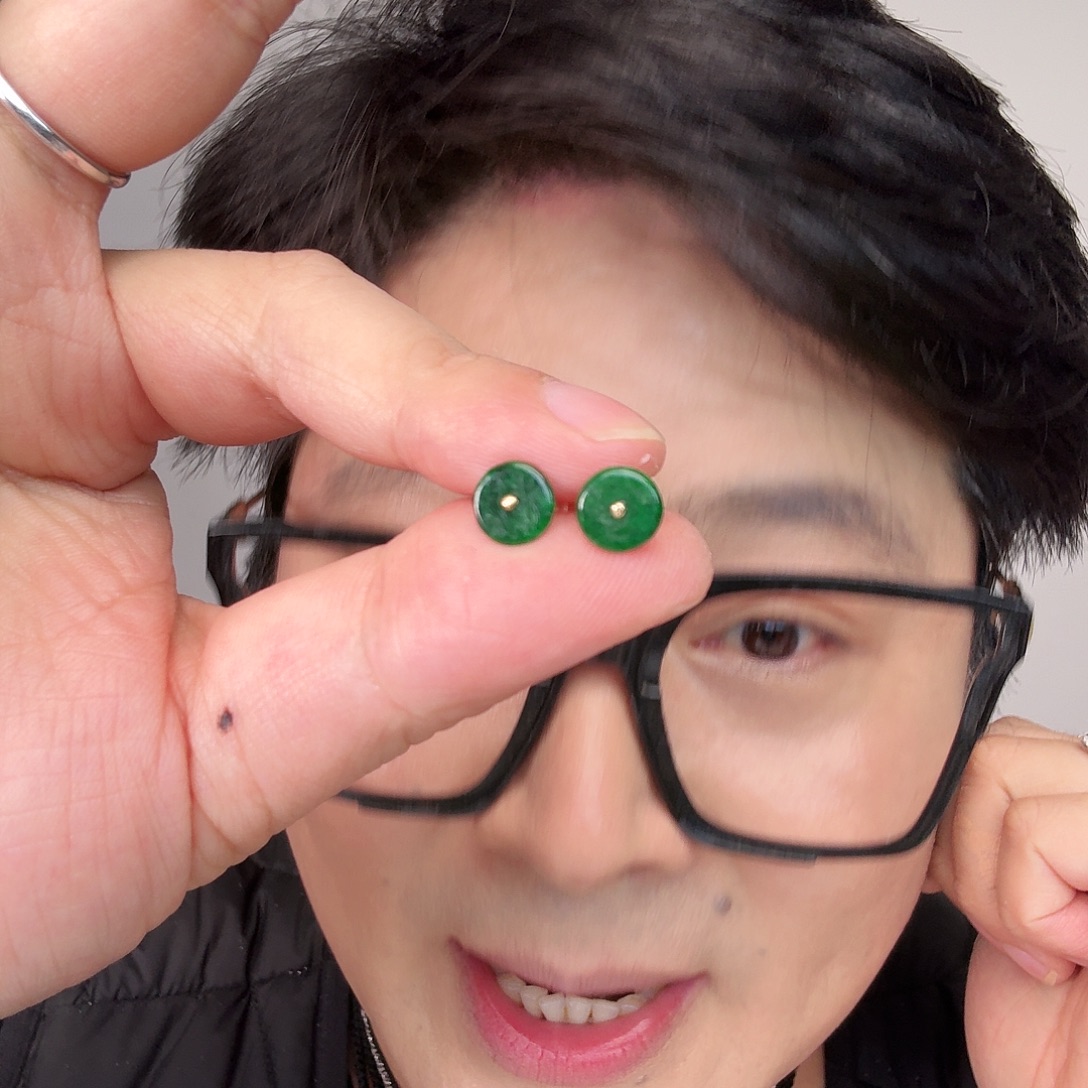 翡翠18K金镶嵌颈饰一对