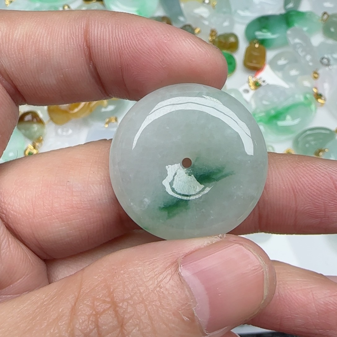 【闪购商品】翡翠颈饰未镶嵌平安扣