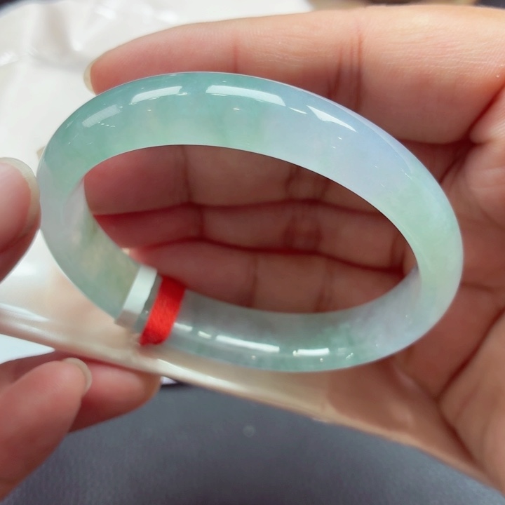 翡翠未镶嵌手镯（贵妃镯）天然缅甸A货翡翠（极光幻彩）