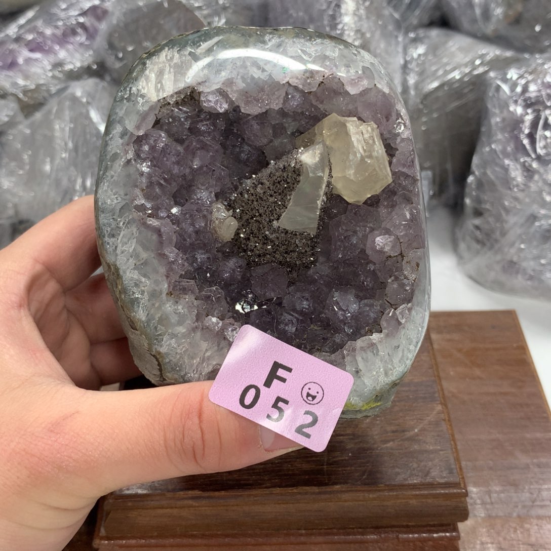 水晶大型摆件（非配饰）未镶嵌