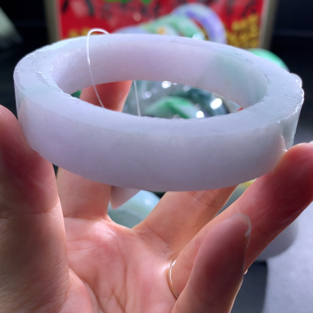 定制翡翠未镶嵌翡翠手镯