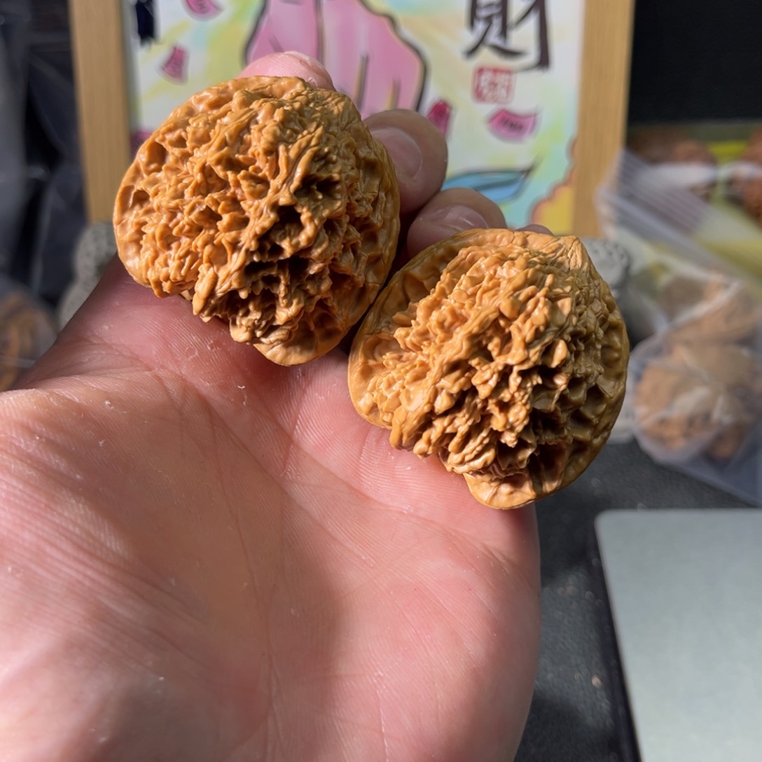 文玩核桃吊坠我*过满天星