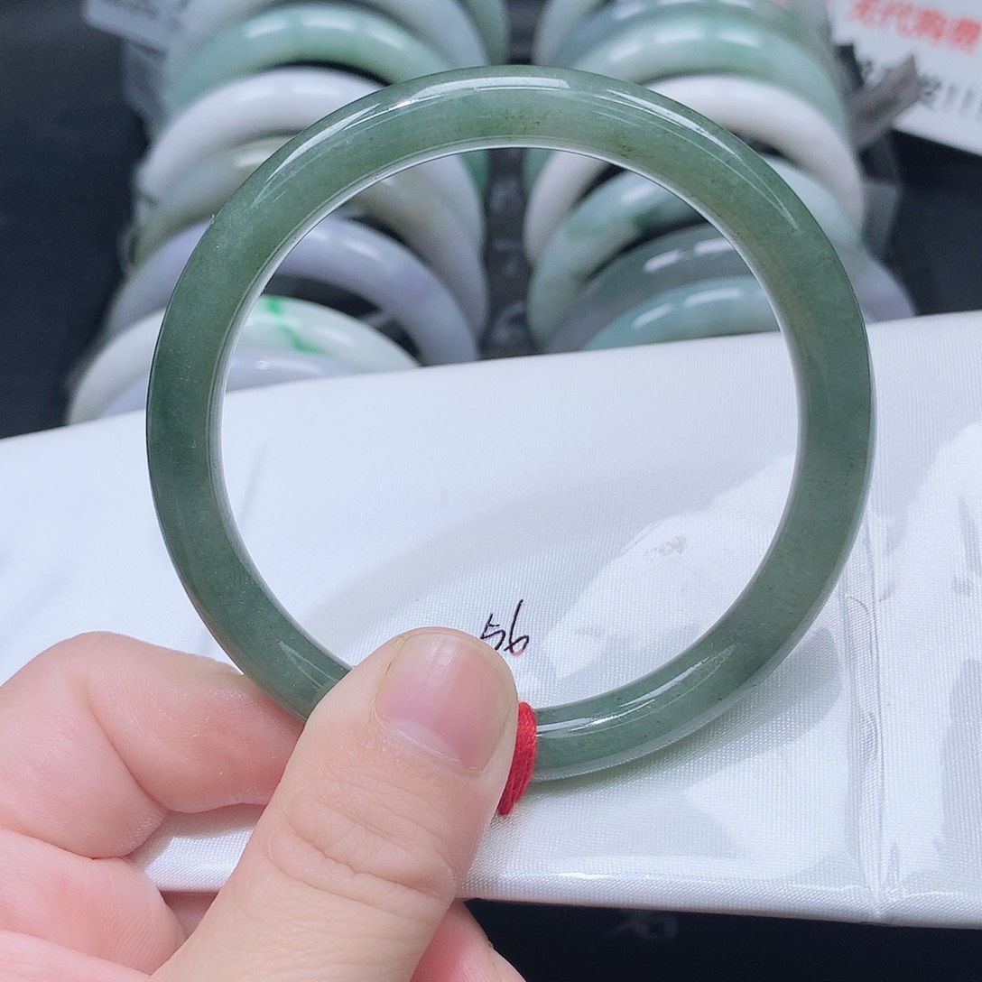 翡翠未镶嵌手镯111