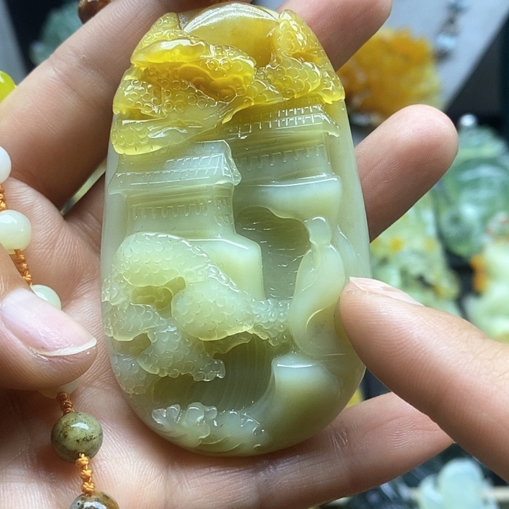 蛇纹石玉挂件未镶嵌