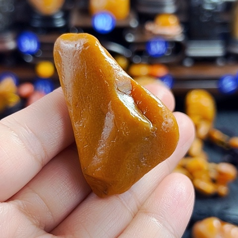 田黄石草**空田黄石原石