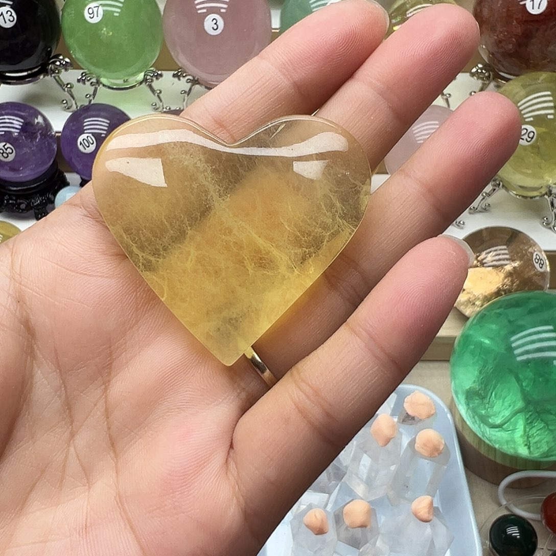未镶嵌珠宝半成品水晶