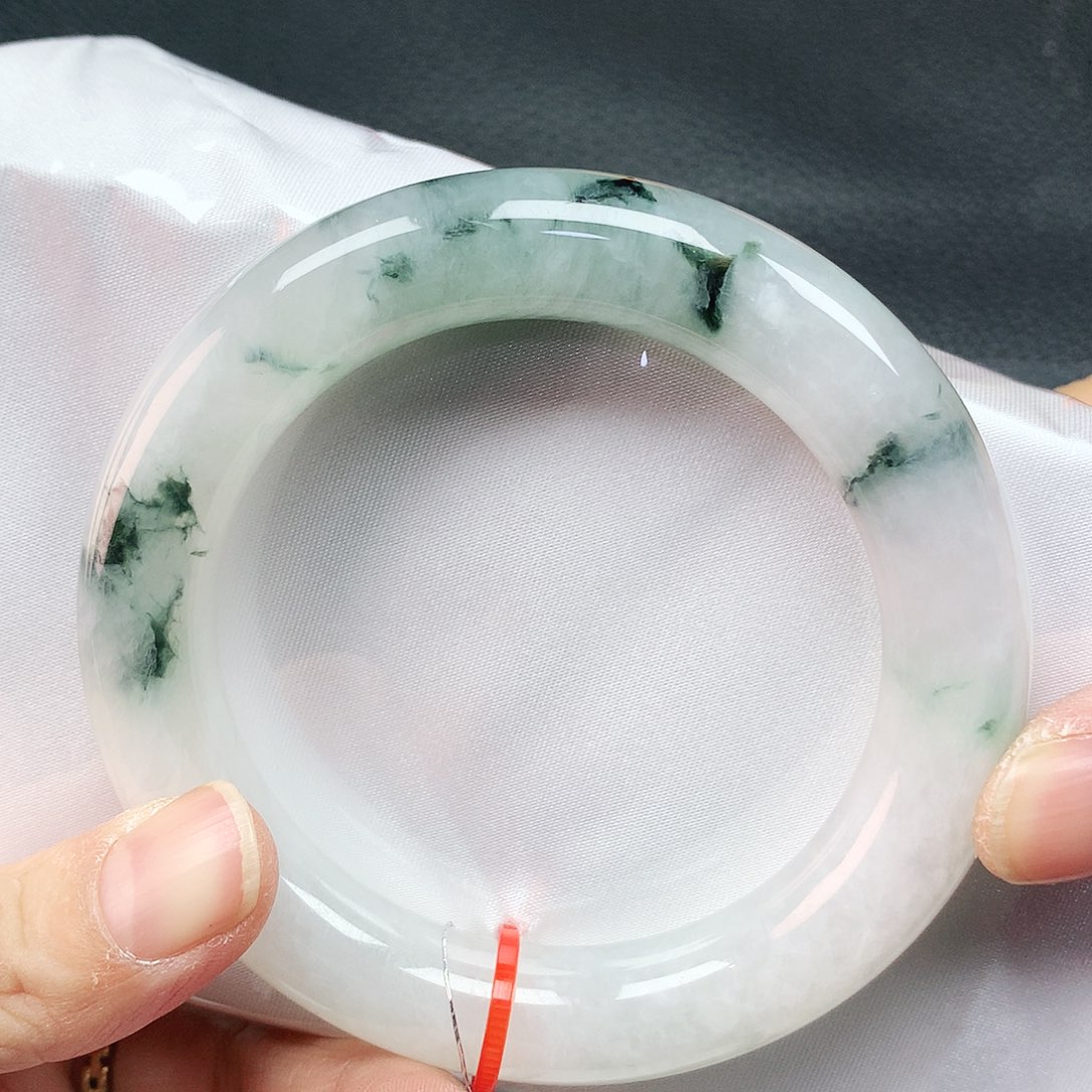 翡翠手镯未镶嵌59胖