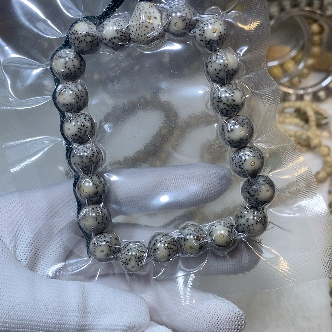 星月菩提吊坠11圆手持