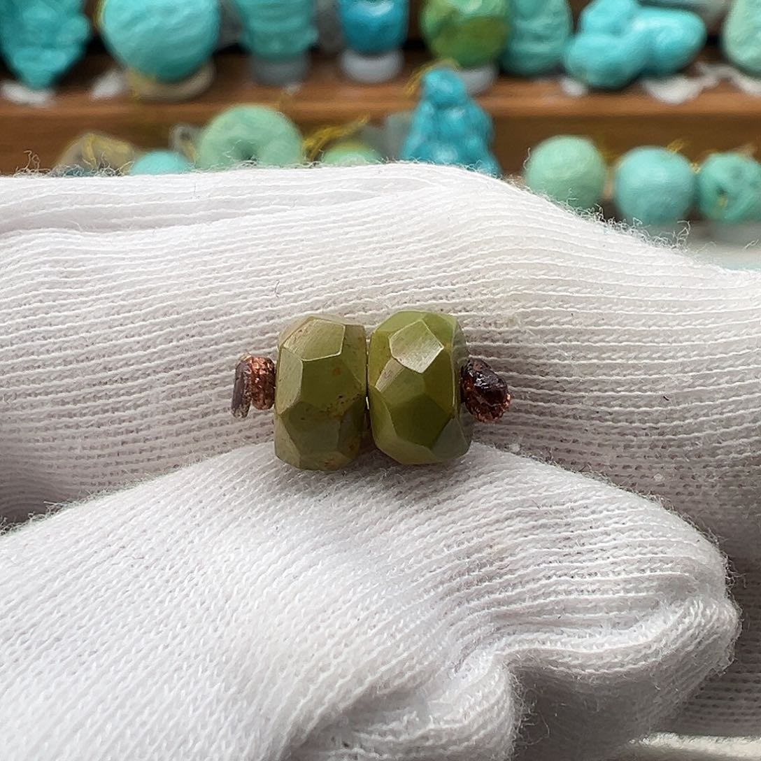 绿松石配饰未镶嵌