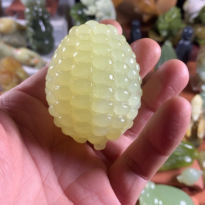 岫玉手把件未镶嵌郑*