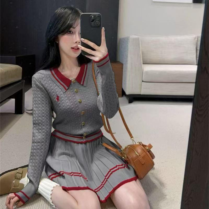 学院风减龄套装针织开衫短裙两件套女胖mm早秋显瘦穿搭一整套