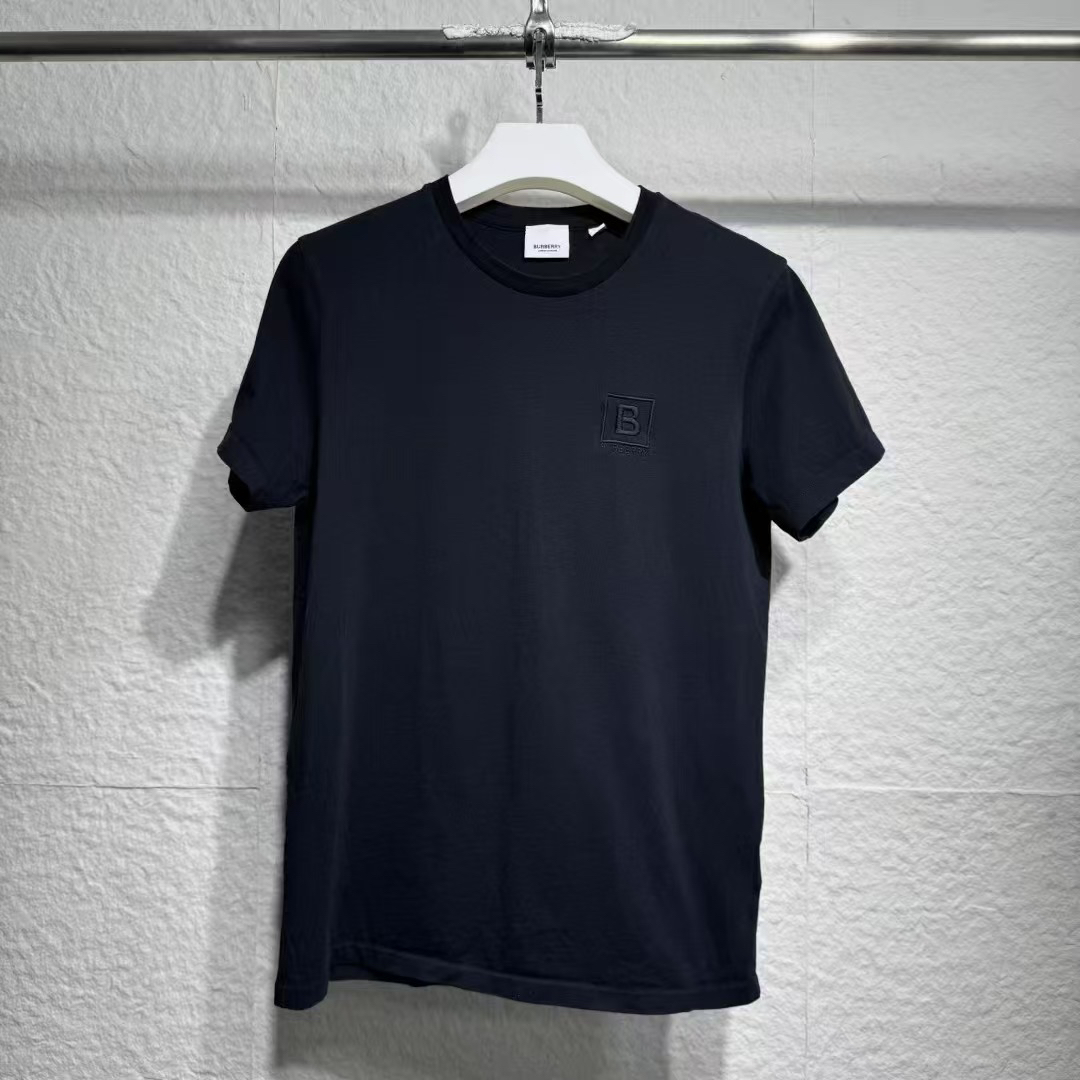 95新 BURBERRY/博柏利 L码 Burberry黑色短袖