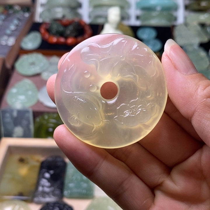 未镶嵌蛇纹石玉颈饰