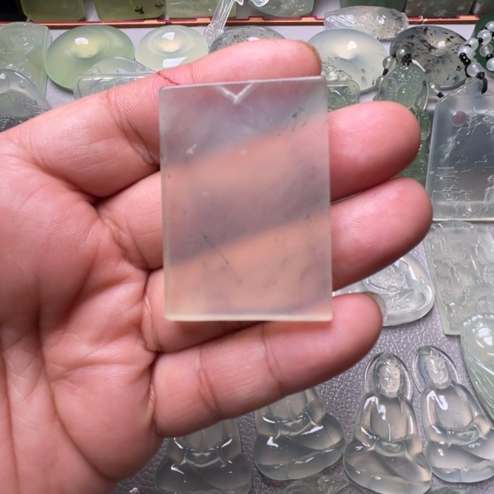 岫玉未镶嵌吊坠(赠链)